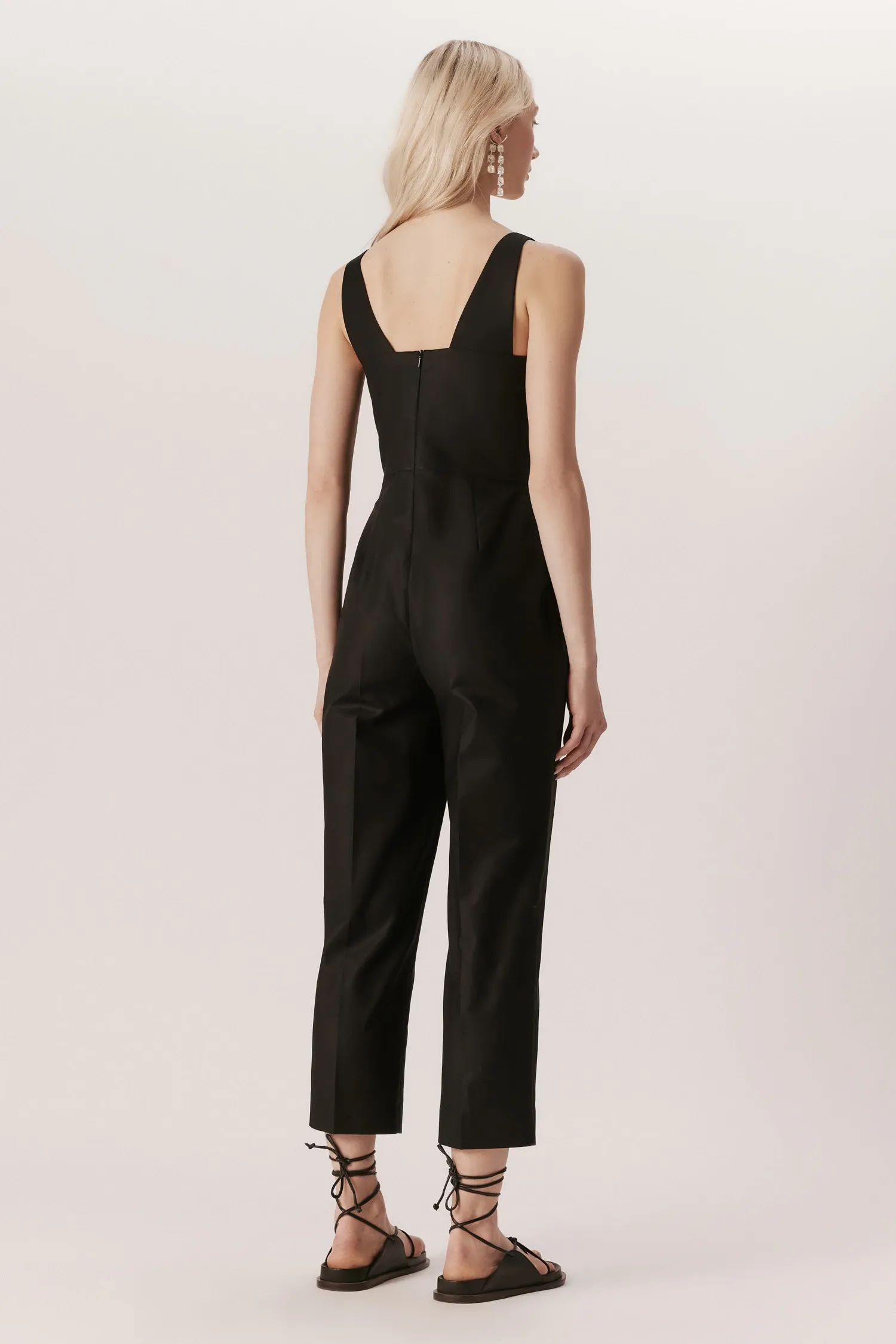 007330_MACACAO_DECOTE_GEOMETRICO_PRETO_ANDREAMARQUES -7-